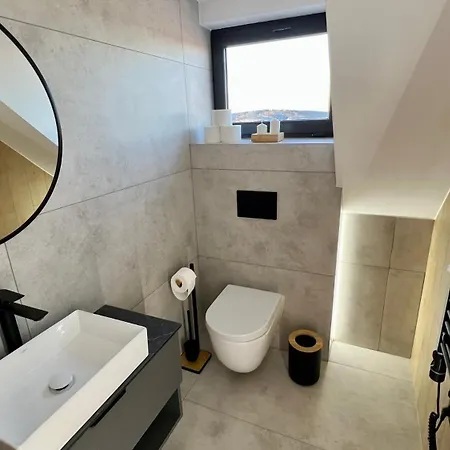 Semesterbostad Gorska Przystan Dom Duza Sowka